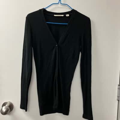 Country Road Womens  Size XS V-Neck Jumper Black  