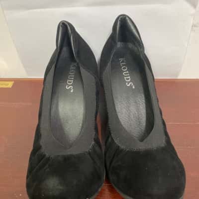 Klouds Womens  Size 41 Wedges Black  