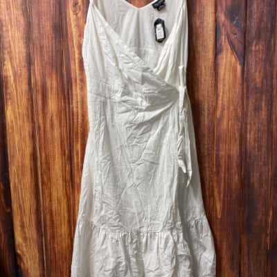 City Chic wrap dress   Size XS White new 