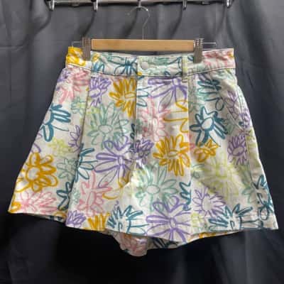 Gorman Womens Size 10 White Floral Shorts