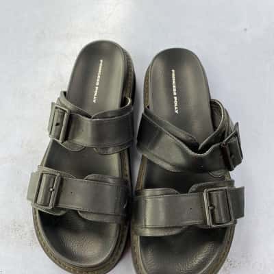 Princess Polly Black   Sandals Size 10 