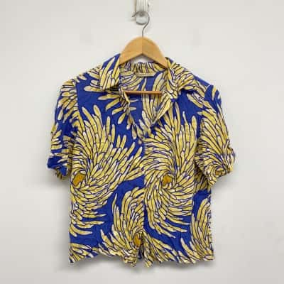 Totem Blue Yellow Floral Short Sleeve Shirt Size 2 