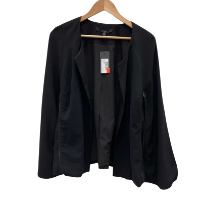 BNWT Guess Cape, Size XL
