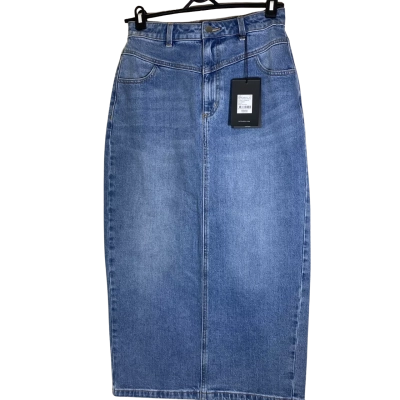 Witchery Womens  Size 8 Witchery Yoke Front Denim Skirt.