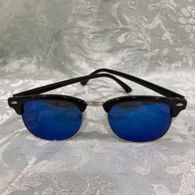 Unisex Clubmaster-style Sunglasses
