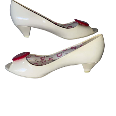  BITTER SWEET Women's  Low Heels in Cream Size 40 
