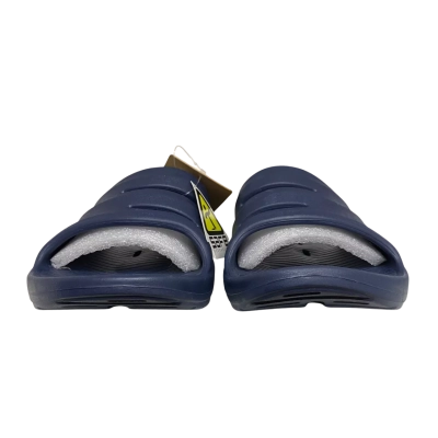 Treksta Womens  Size 8 Sandals Navy Blue