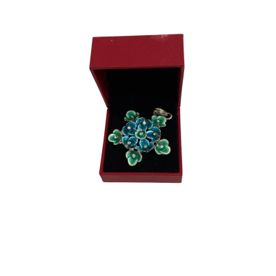 Avon Love Blossoms Pendent