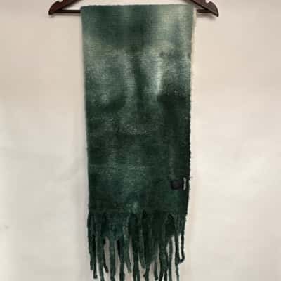 Steve Madden Unisex Cream/Green Scarf 