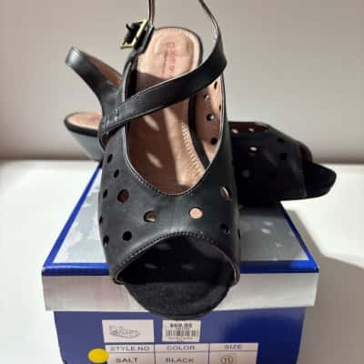  Women’s Step on Air - Size 11 Sandals - Black  RRP $69.95