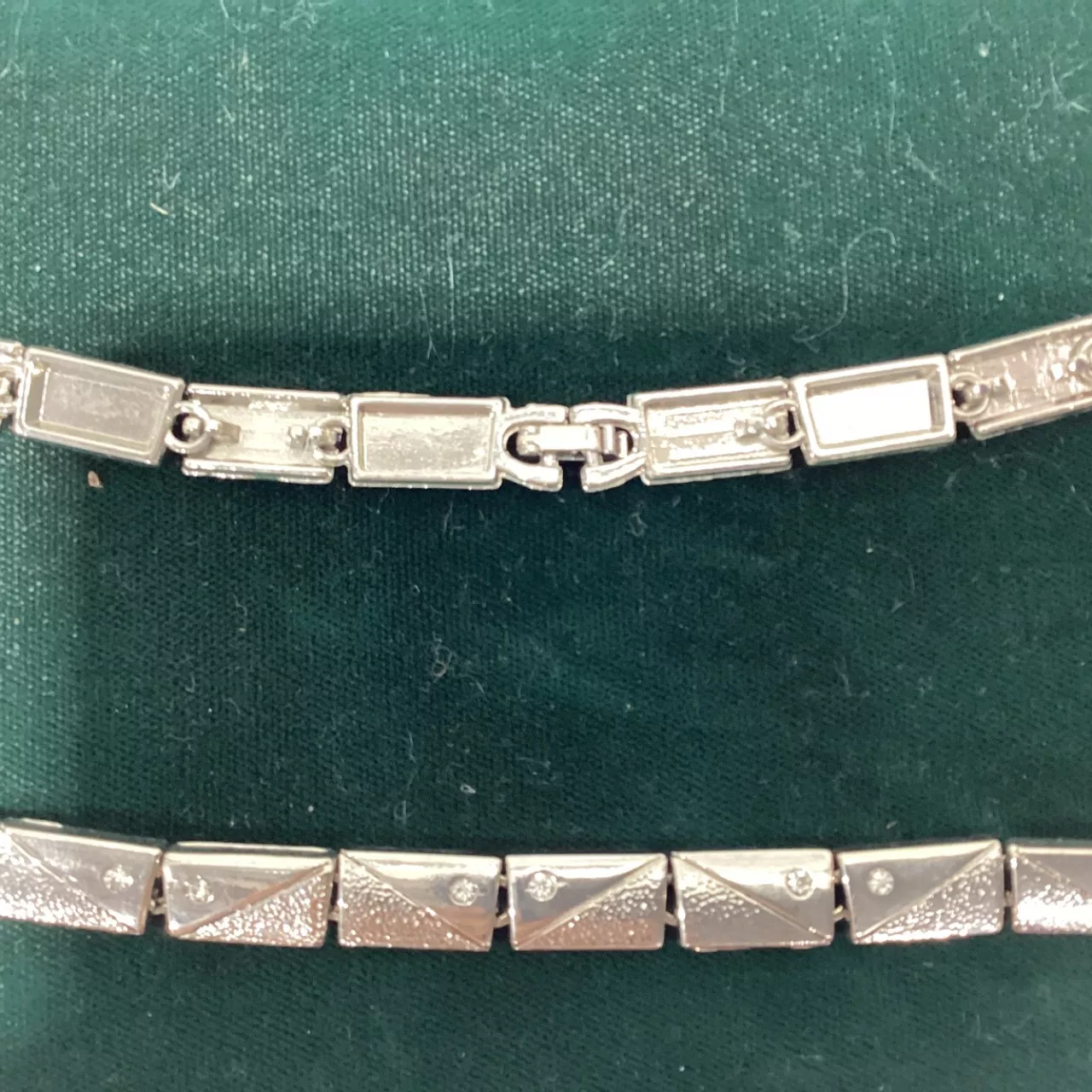 Womens Necklace Other (s)