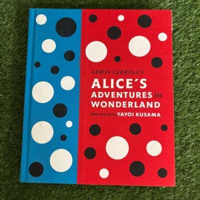 Lewis Carroll's Alice's Adventures in Wonderland: With Artwork by Yayoi Kusama