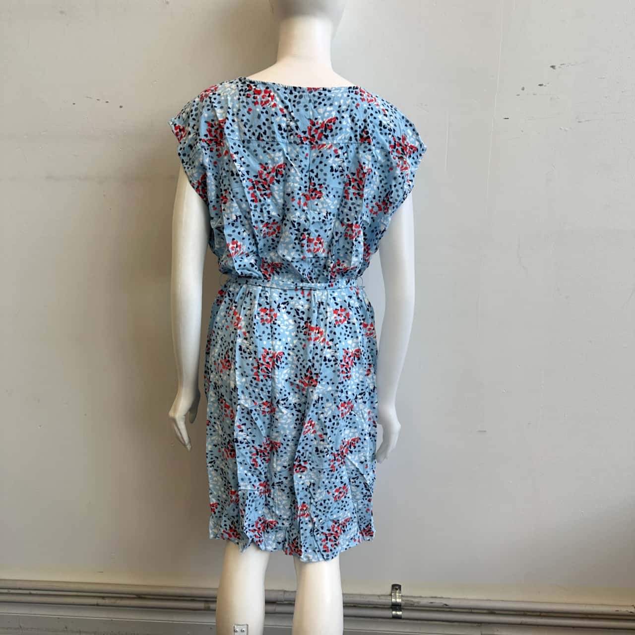 Trenery Women's Size 18 Sleeveless Midi Dress Blue Pattern(s)