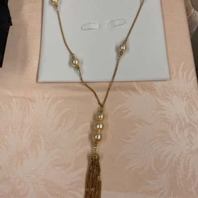  Fifth Avenue Womens Necklace Gold in box 