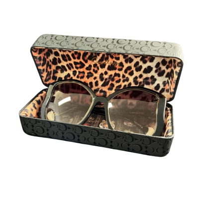 Camilla Womens Social Butterfly glasses