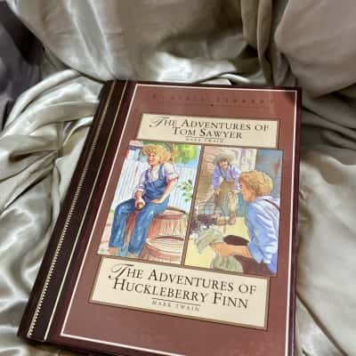 The Adventures of Tom Sawyer/The Adventures of Huckleberry Fin Mark Twain