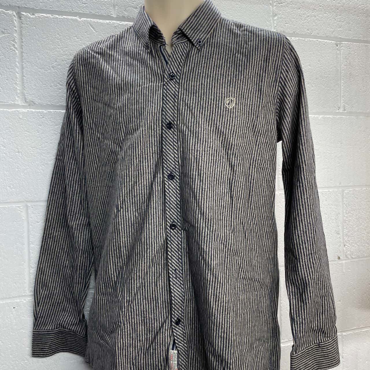 focus Men's Size M slim fit Long Sleeve Beige / Navy Blue / Striped