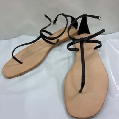 Witchery Womens  Size 9.5 Flats Black  