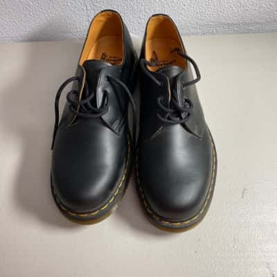 Dr Martens Mens  Size 9 Smooth In Black Shoes 