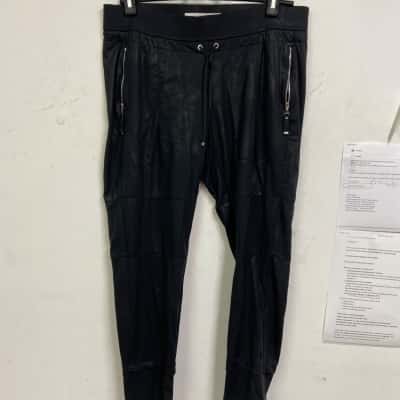  Womens  Size 42 Capris Pants Black  