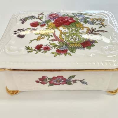 Fine Bone China Dish in the "Tree of Kashmir" pattern made by Paragon in England