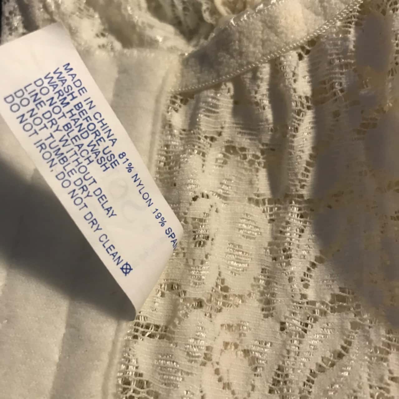 Sorcerey Womens Lace Corset with Suspenders Size 16D White