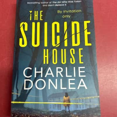 The Suicide House, Charlie Donlea 