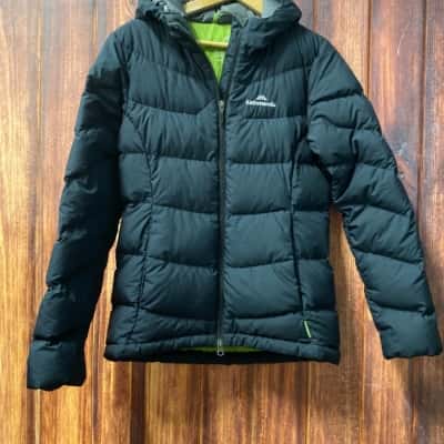Kathmandu Womens  Size 8 Puffer Jacket Navy Blue 
