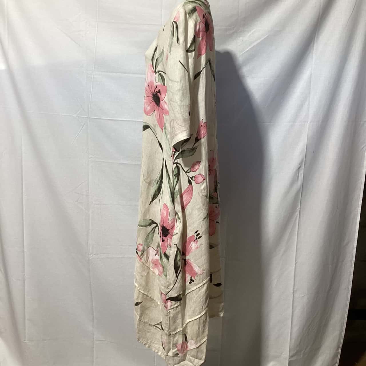 Viola Borghi Womens Size M Linen Maxi Dress Floral (s) - Used As New | Salvos Stores Viola Borghi Womens Size M Linen Maxi Dress Floral (s) - Used As New | Salvos Stores