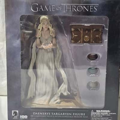 Game of thrones daenerys targaryen figure 