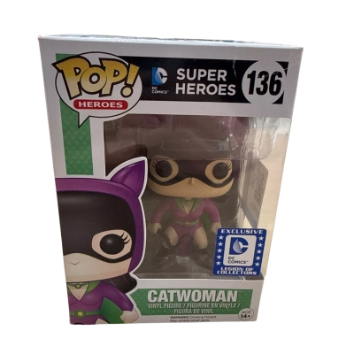 DC Catwoman (#136) Legions of Collectors
