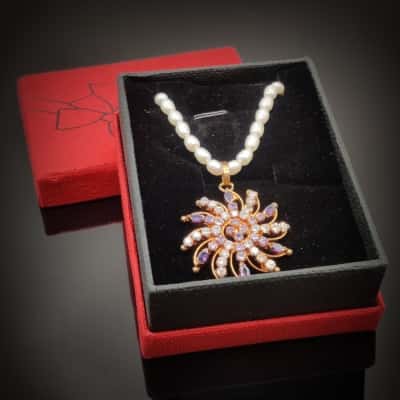 Stunning 44cm Matching White Seed Pearls Necklace With A Faux Diamond & Amethyst Sunburst Drop