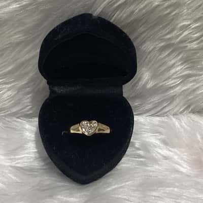  Women's Gold tone Ring 