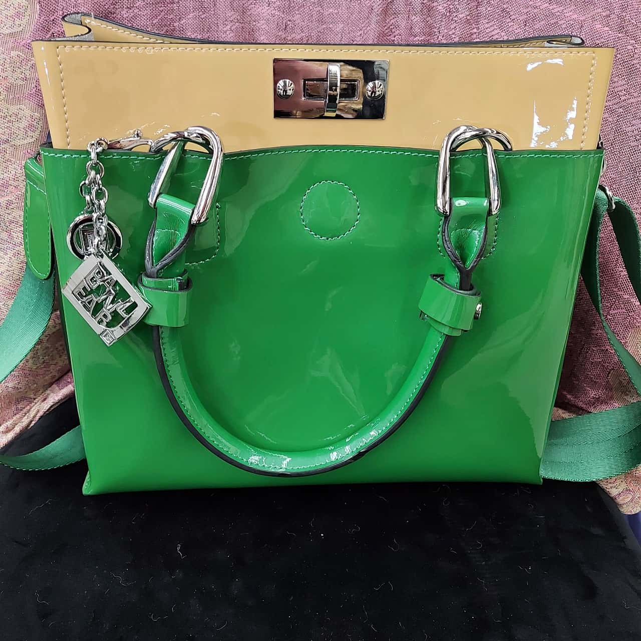 Women's Green Banlear Handbag(s)