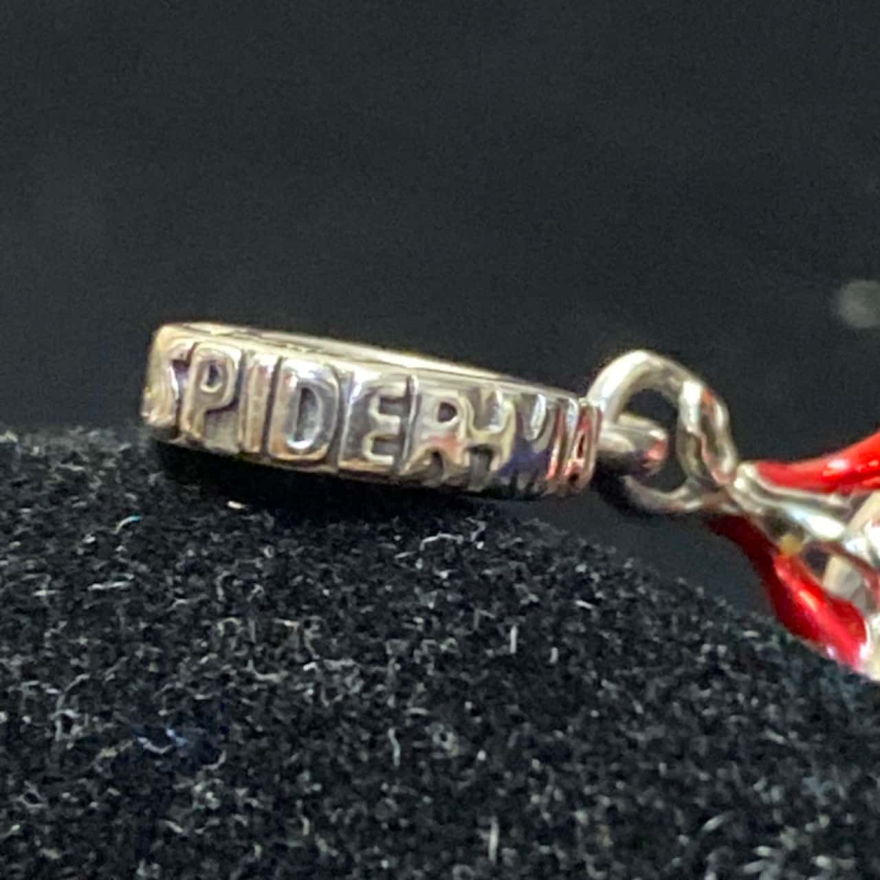 PANDORA Marvel Hanging Spider-man Dangle Charm 792323C01(s)