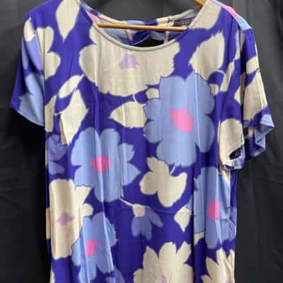 Mister Zimi Womens Size 12 Blue Floral Top