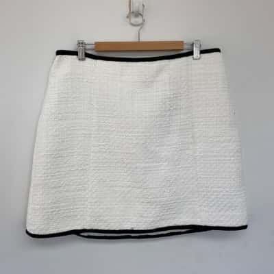 Portmans White Textured Mini Skirt Size 16