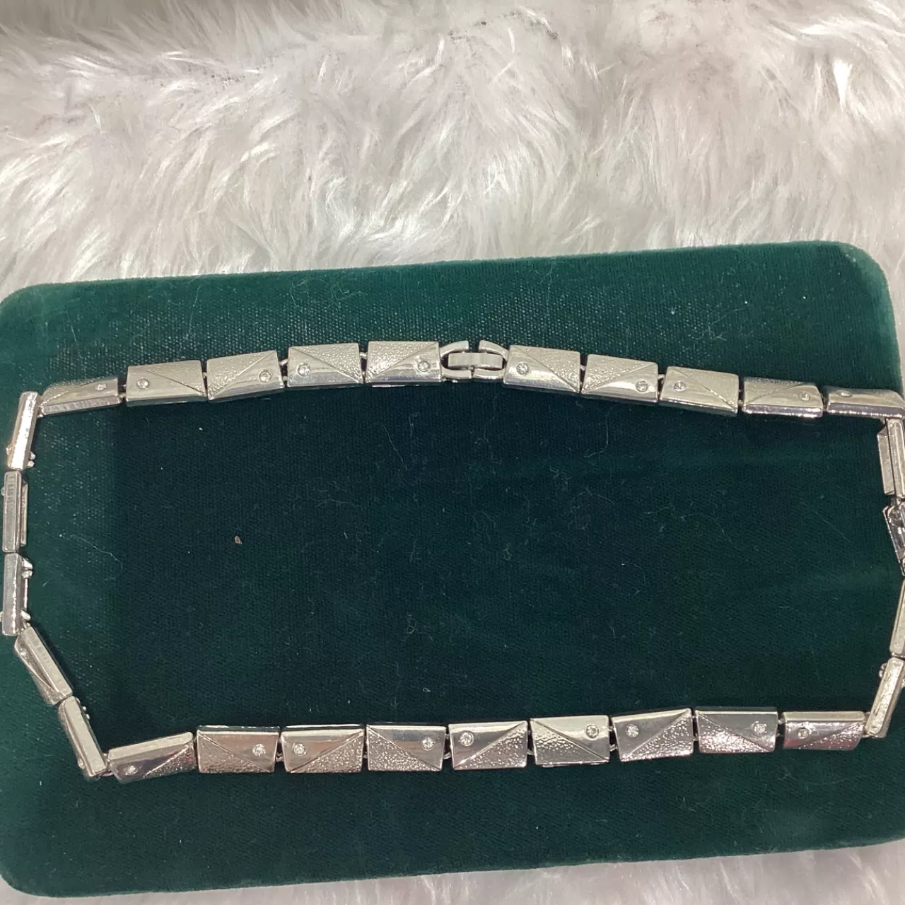 Womens Necklace Other (s)