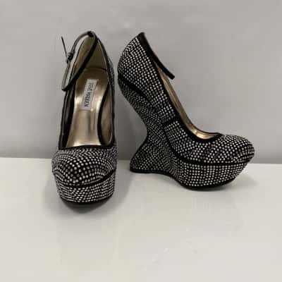Steve Madden Women's Gossip Studded Sculpted Wedge Heels Size 6.5 Black  / Silver 