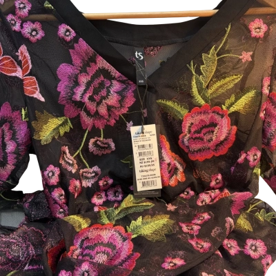 Taking Shape Womens  Size XXS Floral Top Multicoloured 