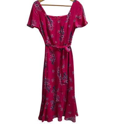 Review Womens  Size 8 Midi Dress Floral / Pink  