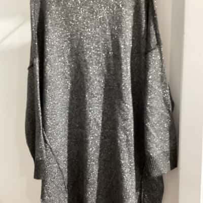 Brave + true Women’s Poncho - size M/L