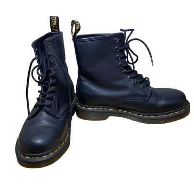 Dr Martens men’s 8 eyed boot size 4