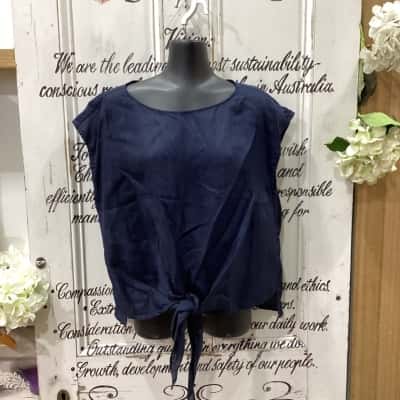 Sportscraft Brand! 100% LINEN TOP! MADE IN VIETNAM!  Womens  Size 12 Crew Neck Top / Cropped Top / Sleeveless Top Navy Blue 