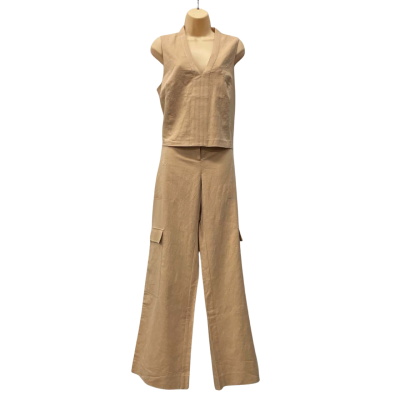 Cue Womens Beige 