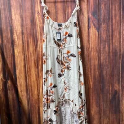 City Chic  Size XL Beige / Multicoloured dress new 