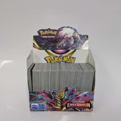 Approx. 330 Loose Sword and Shield Lost Origin Pokemon Cards