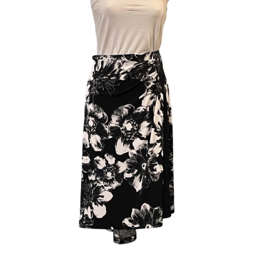 Basque Womens  Size 20 High Waist Skirt / Mini Skirt Black  / White 