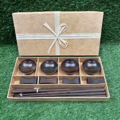Set of 4 Chopsticks, Soy Dishes and Chopstick Stands (Boxed)