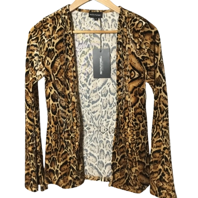 NWT Pretty Little Thing Womens  Size 8 Long Sleeve Top Animal print 